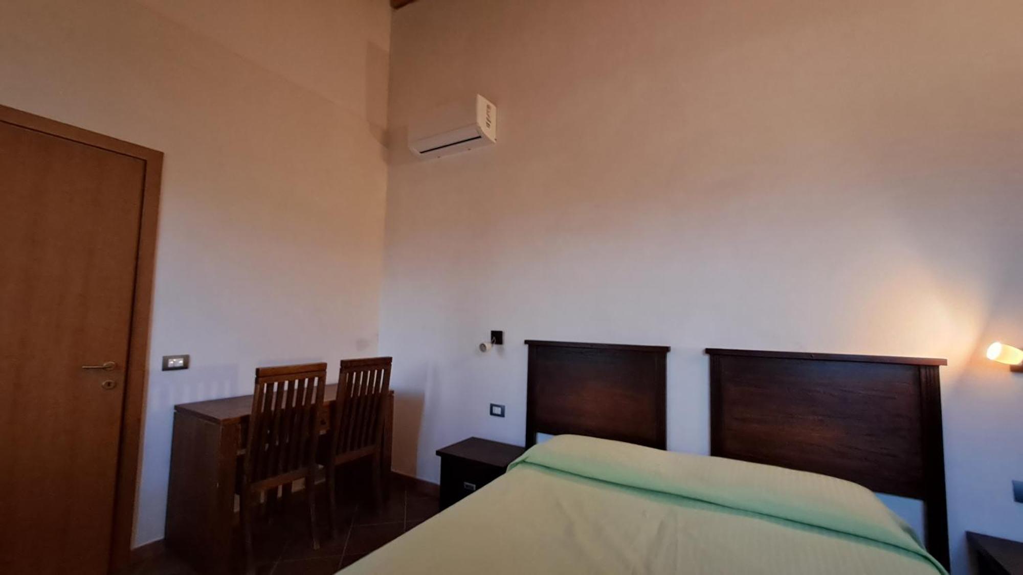 Collesano Agriturismo Case Tabarani מראה חיצוני תמונה