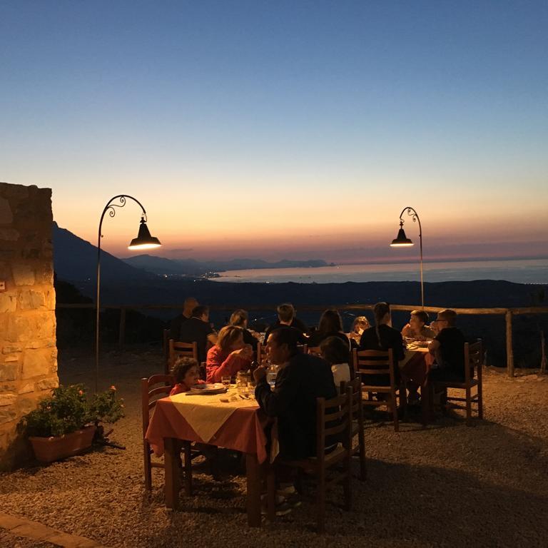 Collesano Agriturismo Case Tabarani מראה חיצוני תמונה