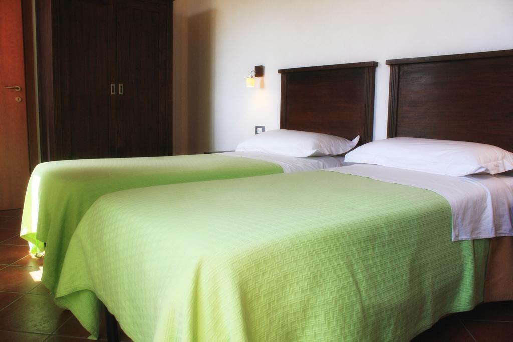 Collesano Agriturismo Case Tabarani מראה חיצוני תמונה
