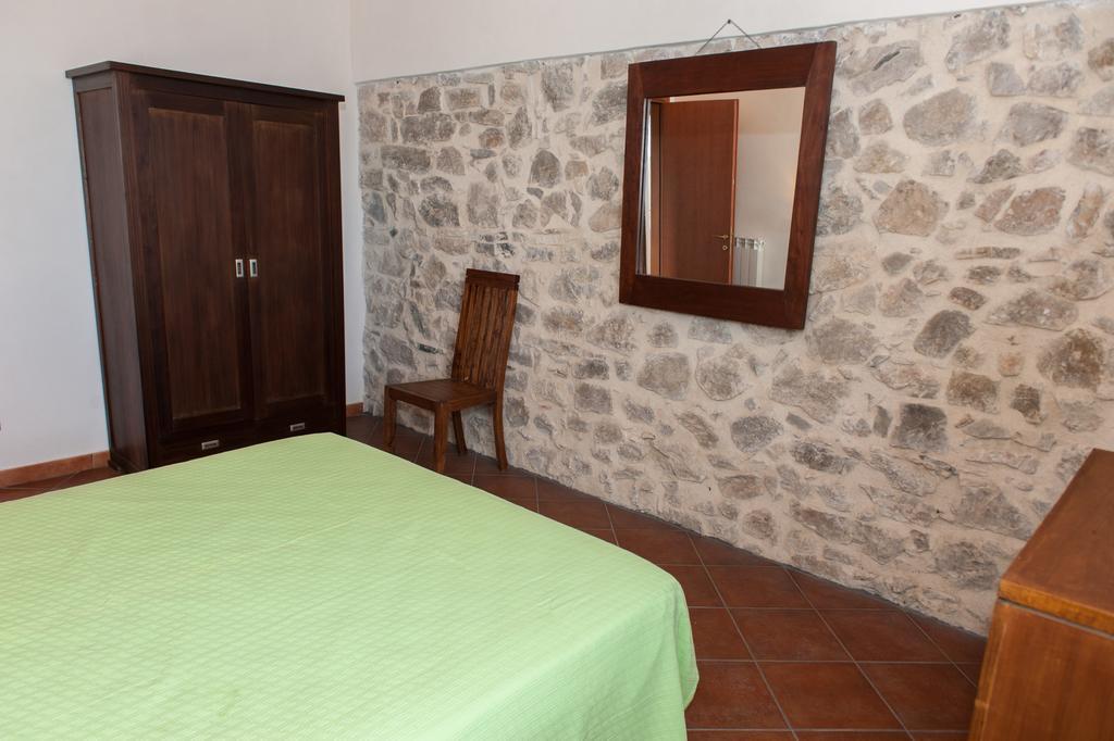 Collesano Agriturismo Case Tabarani מראה חיצוני תמונה