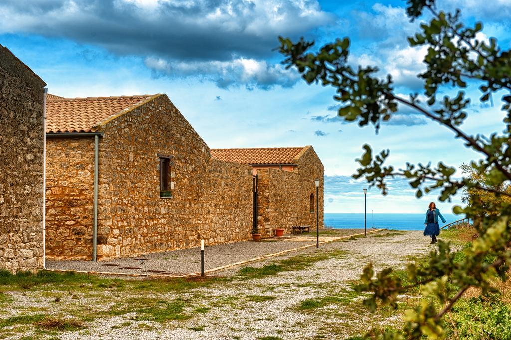 Collesano Agriturismo Case Tabarani מראה חיצוני תמונה