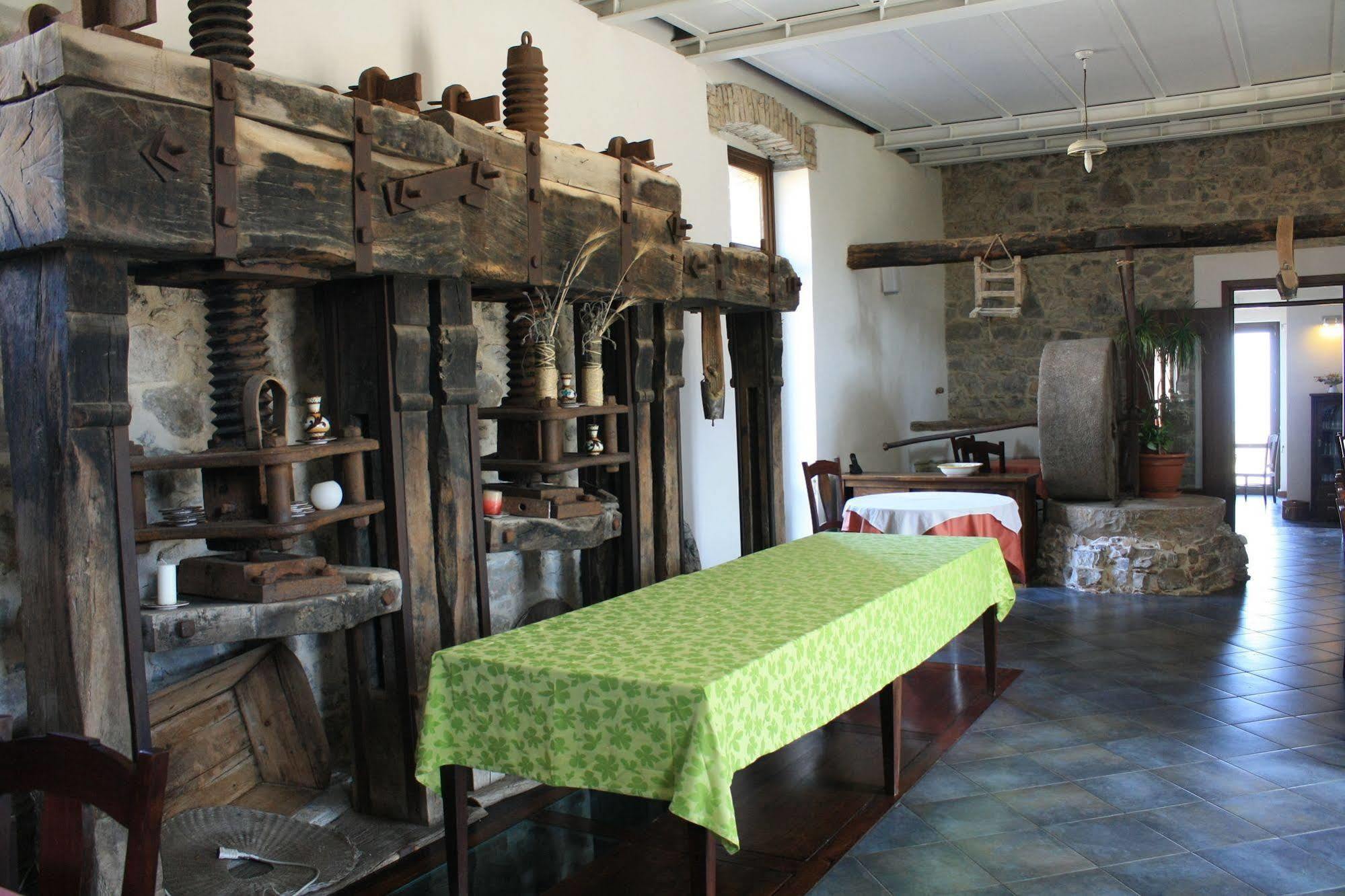 Collesano Agriturismo Case Tabarani מראה חיצוני תמונה