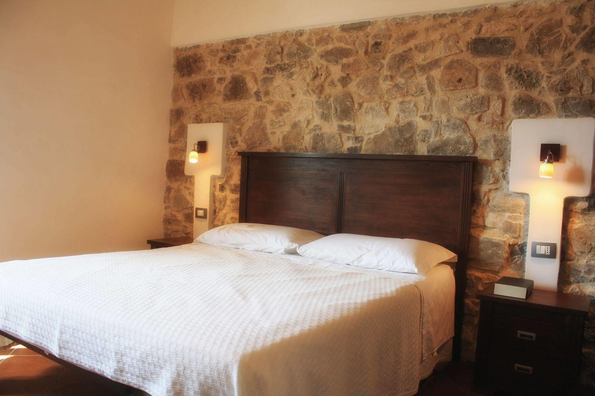 Collesano Agriturismo Case Tabarani מראה חיצוני תמונה